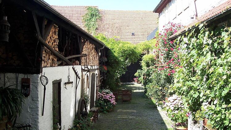 Die Familie Höfig erlaubt am Sonntag einen Blick in den Innenhof. Foto: Zimmermann