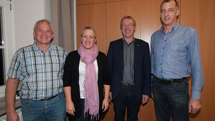 Erwin Faatz-Schleicher, Madeleine Schopper, Klaus Schumann und Konrad Kreß (v. l.) bilden den Stiftungsrat. Foto: Roland Meister