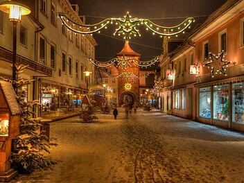 Dieses Foto der weihnachtlichen Lichtenfelser Fußgängerzone gefällt dem Fotografen selbst sehr gut. Foto: Stephan Wilm
