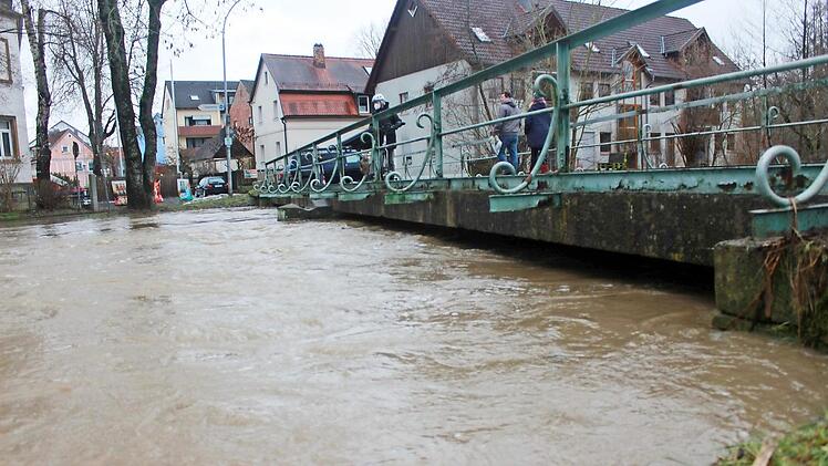 Harmlose Bäche verwandelten sich in reißende Fluten.