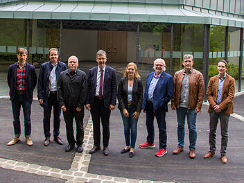 Versbach: Aussegnungshalle wurde ausgebaut - "richtig gut gelungen"