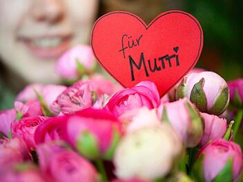 Am 10. Mai ist Muttertag. Blumen sind nach wie vor das beliebteste Geschenk zu diesem Anlass. Foto: Mascha Brichta/dpa