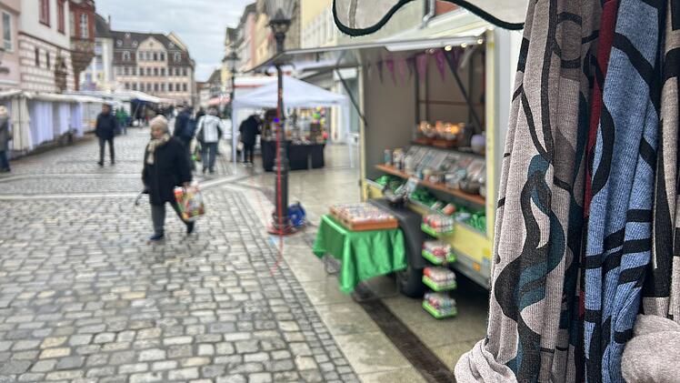 Petrimarkt und Faschingsfinale locken in Coburger Innenstadt