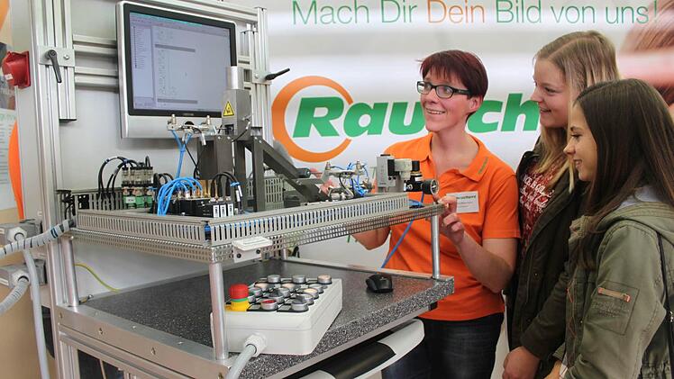 Am Stand der Rauschert-Gruppe  Foto: Veronika Schadeck