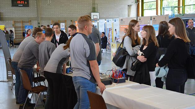 Die Unternehmen kommen aus der Industrie, aus dem Handwerk oder aus dem sozialen Bereich. Fotos: PR