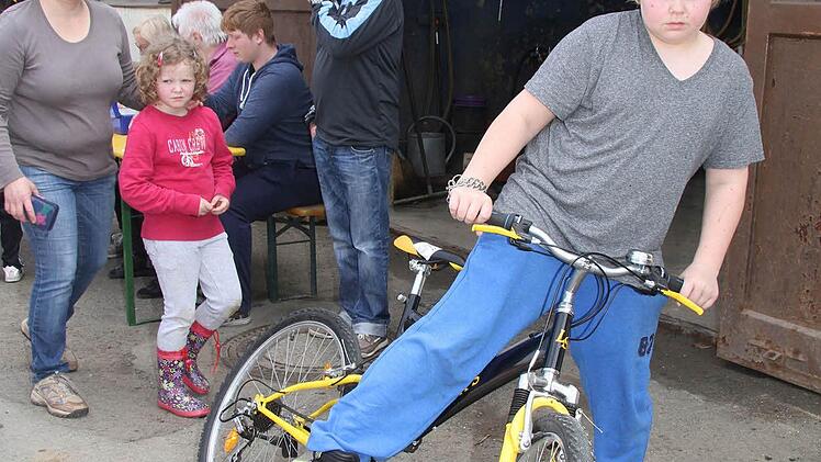 "Ich hab ein cooles Mountainbike gefunden", freute sich Lukas Wollnik (12).