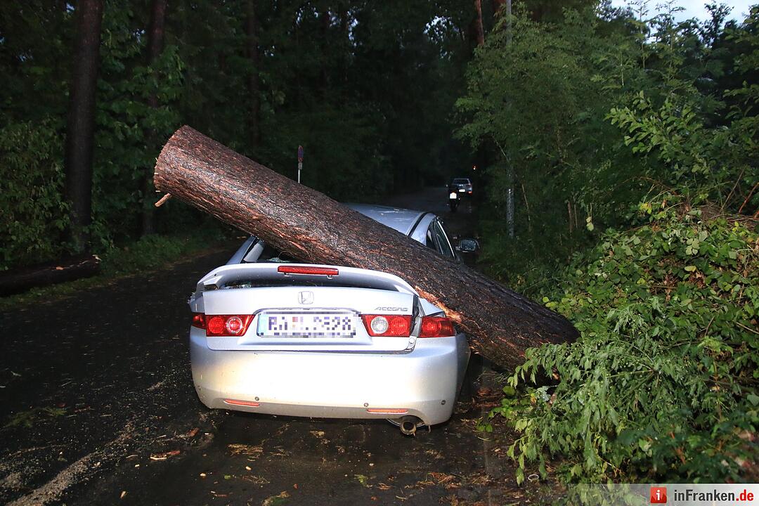 Massive Schäden nach Sturm in Bamberg