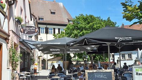 Das Eiscafé am Marktplatz ist jetzt auch offiziell eine Eisdiele.  Foto: bp
