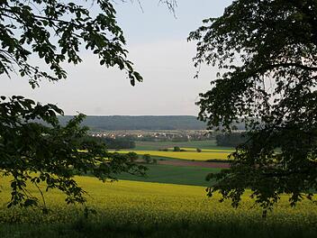 Blick zum Kreuzberg Hallerndorf