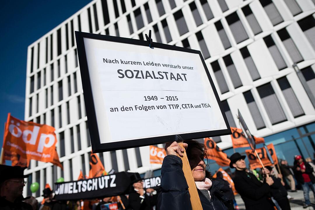 Demonstration gegen TTIP und CETA