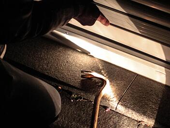 In der Gaststätte eines Erlanger Sportvereins wurde am Samstagmorgen eingebrochen.Symbolbild: Christopher Schulz