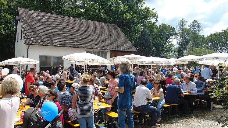 Die Besucher genossen ihre Zeit in Ebersbach. Foto: Petra Malbrich