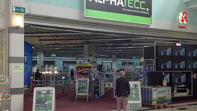 Die Zukunft des Elektro-Marktes Alpha Tecc in Forchheim ist unsicher. Die Mitarbeiter bangen um ihre Arbeitsplätze. Foto: Pelke