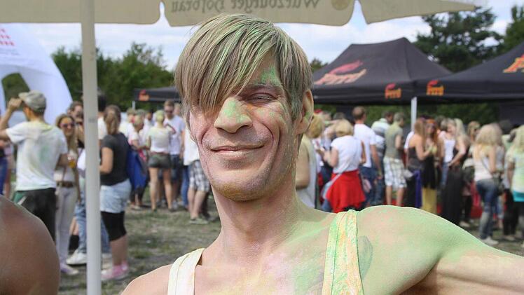 Sascha aus Bad Kissingen war zum zweiten Mal bei einem Holi-Festival dabei.
