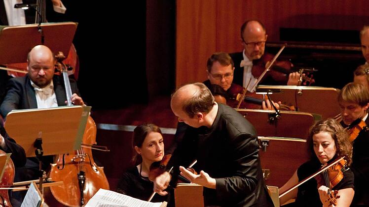 Impressionen vom Sinfoniekonzert des Landestheaters im Coburger Kongresshaus.Foto: Jochen Berger