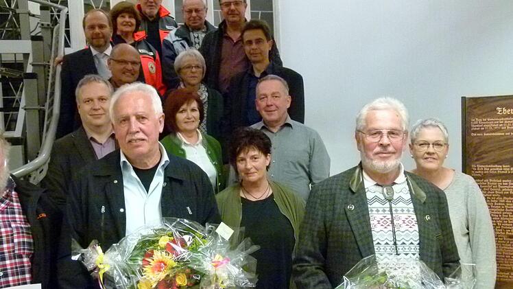 Im Rahmen der Gemeinderatssitzung wurden eine ganze Reihe von Blutspendern ausgezeichnet. Foto: Lothar Weidner