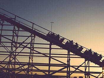 &Uuml;ber eine Stunde mussten Fahrg&auml;ste in einer Achterbahn in Mannheim ausharren: Wegen eines Kurzschlusses blieb die Bahn in &uuml;ber 10 Meter H&ouml;he stehen. Symbolbild: pixabay.com/free-photos