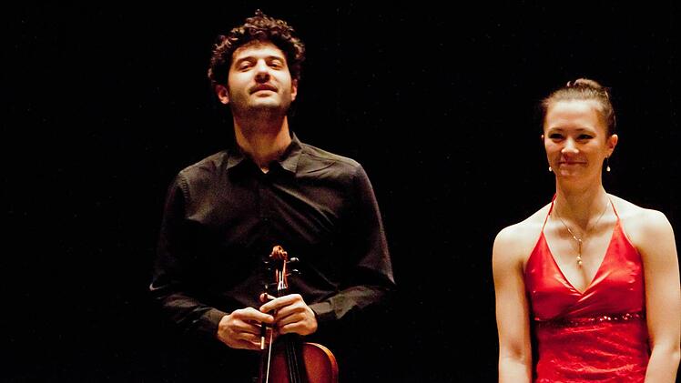 Nina Scheidmantel und Attila Gergely gastierten bei der "Gesellschaft der Musikfreunde" Coburg.Foto: Jochen Berger