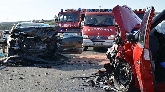 Unfall in Unterfranken: Am Freitag wurden drei Menschen verletzt. Foto: Bj&ouml;rn Hein