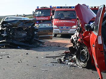 Unfall in Unterfranken: Am Freitag wurden drei Menschen verletzt. Foto: Bj&ouml;rn Hein