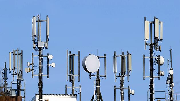 Ein Antennenwald wie in  diesem Bild steht den Bewohnern von Kirchlautern und Neubrunn sicher nicht bevor.  Wohl aber plant die Deutsche Telekom, in der Gemeinde Sendeanlagen zu errichten.Carsteh Rehder, d&uuml;a