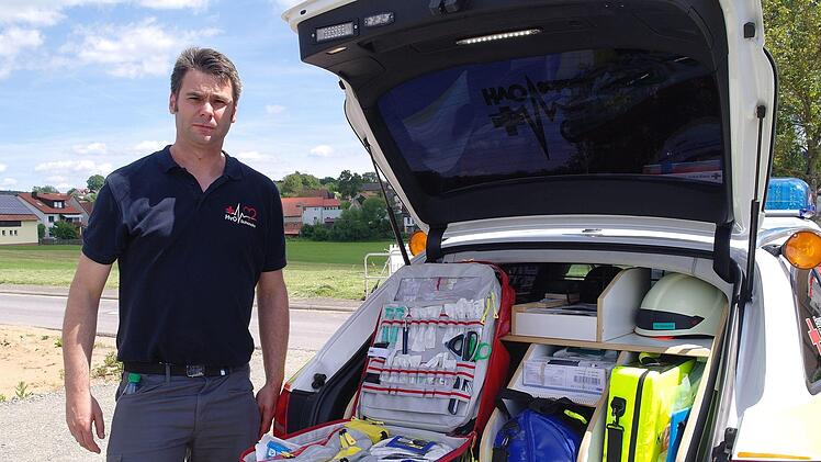 Patrick Günther, selbst Rettungsassistent und Helfer vor Ort, hat den HvO-Tag in Schönderling organisiert. Foto: Stephanie Elm