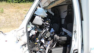 Lkw-Fahrer &uuml;berlebt Unfall nicht