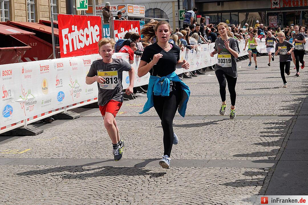 Weltkulturerbelauf in Bamberg: Der Zieleinlauf am Maxplatz