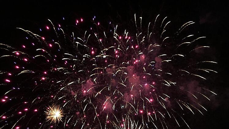 Abschlussfeuerwerk  Foto: Matthias Dorsch