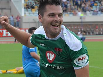 Hier noch im Trikot des FC Schweinfurt, bald aber wieder f&uuml;r den FC Eintracht Bamberg aktiv: Nicolas G&ouml;rtler Wetterich