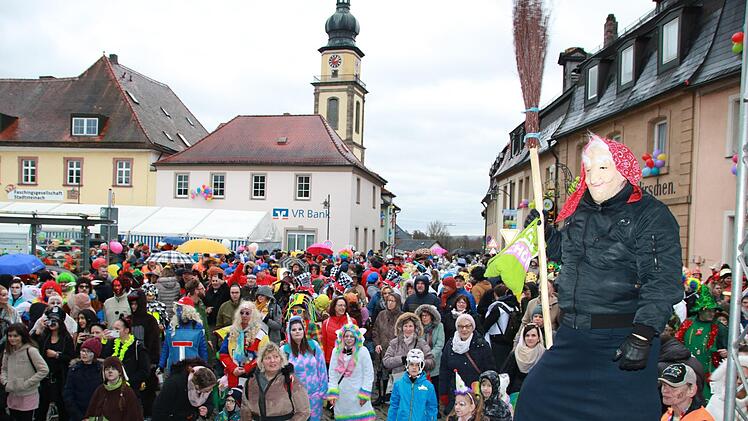 Stadtsteinacher Marktplatztreiben 2020. Foto: Jürgen Gärtner