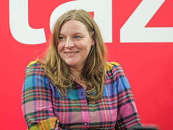 Wegen einer Stimmst&ouml;rung kann Judith Holofernes - hier bei der Leipziger Buchmesse 2026 - nicht mehr als S&auml;ngerin arbeiten.
