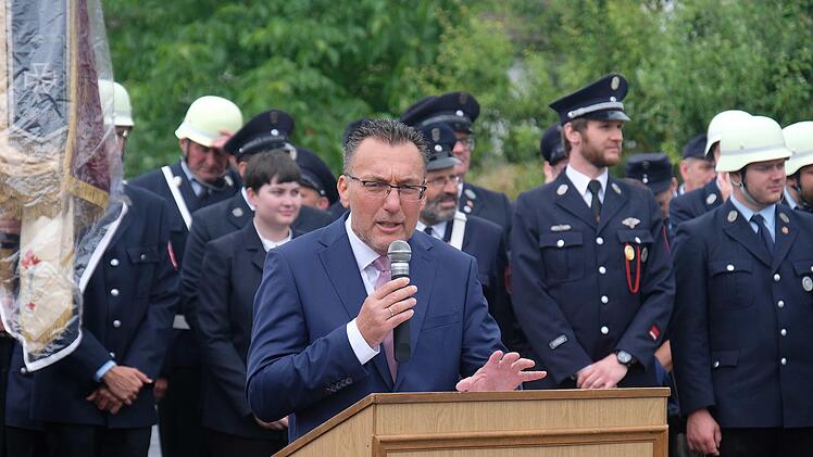 Bürgermeister Thomas Hack ist auch Vorsitzender des Feuerwehr-Vereins Aura. Foto: Gerd Schaar