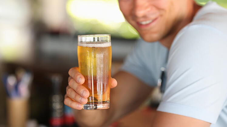 Deutsche Hauptstelle für Suchtfragen mit knallharter Empfehlung für Alkoholkonsum