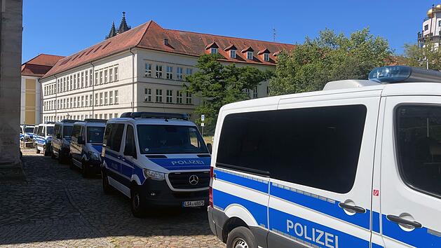 Polizeieinsatz am Landtag in Magdeburg