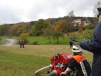 Der Aufbau der Gruppe im Löscheinsatz war in der vorgeschriebenen Zeit erfolgreich. Foto: Stephanie Elm