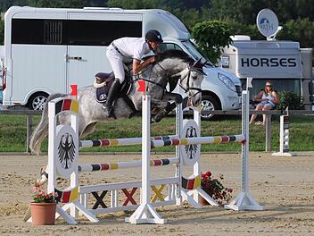 Maximilian Ertz von der Reitsportgemeinschaft Reiterhof Rhön Detter-Weißenbach.Sebastian Schmitt