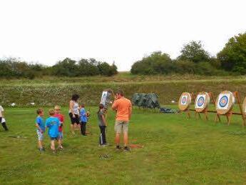Mit dem Ferienprogramm möchte der Sportschützenverein Poppenlauer das Interesse am Schießsport wecken. Das scheint wieder gelungen.  Foto: Sportschützen