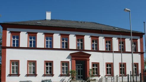 Im Haus Schlossberg leben elf Senioren in einer ganz besonderen WG.  Foto: Johanna Blum