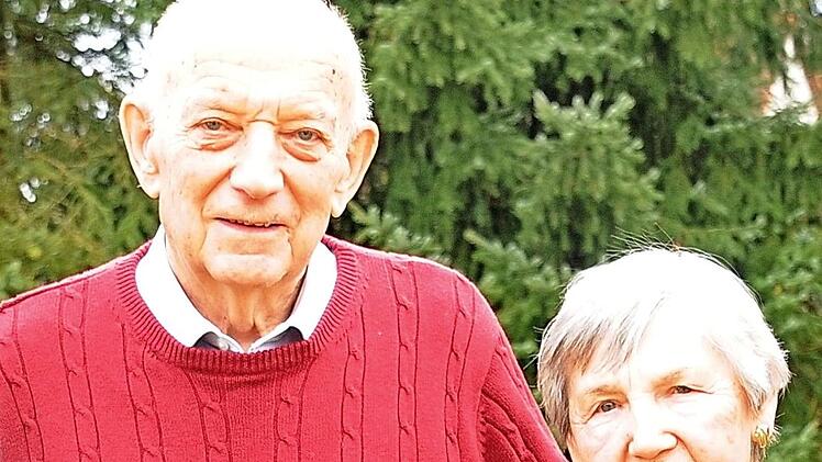 Das Jubelpaar Friedbert und Sonja Mutschink  Foto: Karl Heinz Wirth