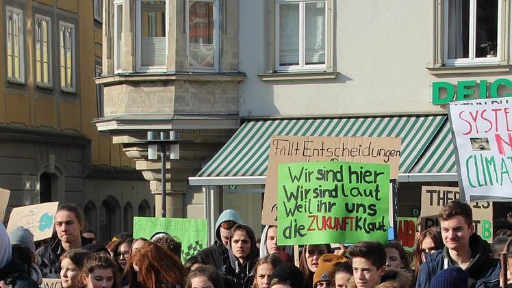 Schüler-Demo in Coburg für mehr Umwelt- und KlimaschutzOliver Schmidt
