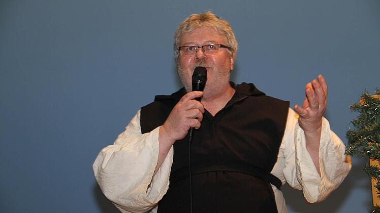 Als Grantler-Bruder Christian nahm Christian Schedel in seiner Fastenpredigt die große und kleine Politik aufs Korn.  Foto: Gerda Völk