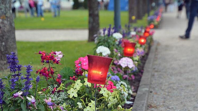 Ein buntes Meer aus unz&auml;hligen Lampions und Lichtern sorgt f&uuml;r einmalig romantische Stimmung.Nadine Hildebrandt