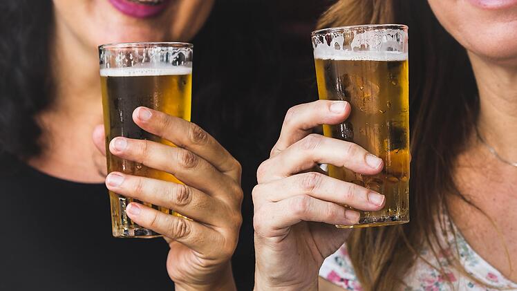 Die Forschungsgruppe der FAU Erlangen-Nürnberg hat bestätigt, dass Bier eine Medizin für eine geschädigte Leber sein könnte.