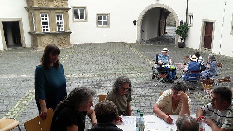 Beim "Wörgshob" im Deutschordensschloss.