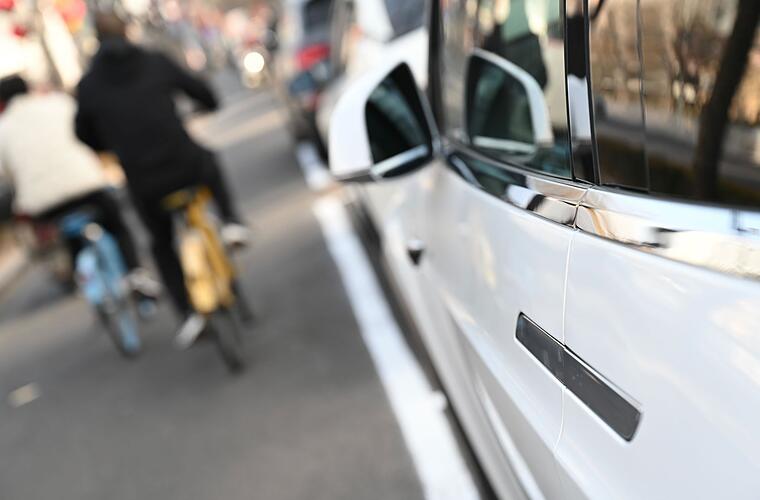 Sicherheitsrisiko: China verbietet versteckte Auto-Türgriffe