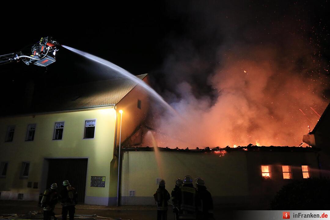 Scheune in Frensdorf brennt nieder