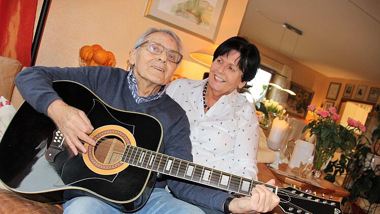 Wie Cash und Carter: Herbert Mengesdorf spielt (nicht n ur)  gerne für seine Johanna. Diana Fuchs