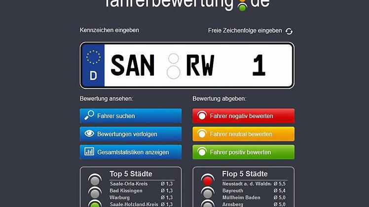 Das private Kennzeichen des Stadtsteinacher Bürgermeisters Roland Wolfrum, SAN-RW 1, hat beim Onlineportal fahrerbewertung.de mit 1,5 eine Top-Note. Wir haben sie ihm gegeben - einfach so. Was aber das SAN-Kennzeichen, das in den Kreisen Kulmbach und Kronach zugelassen ist (deshalb die Bezeichnung oben), nicht aus dem Bereich der "Flop 5 Städte" rausholen konnte (siehe oben): Es rangiert mit der Note 5,0 an fünftletzter Stelle. Abbildung: fahrerbewertung.de