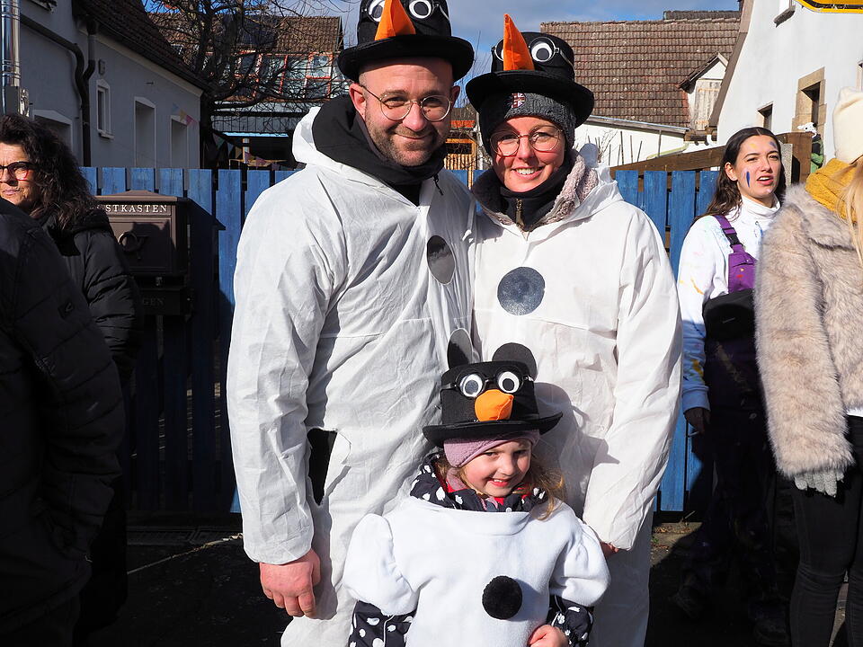 Wildes Faschingstreiben in Steinach an der Saale.